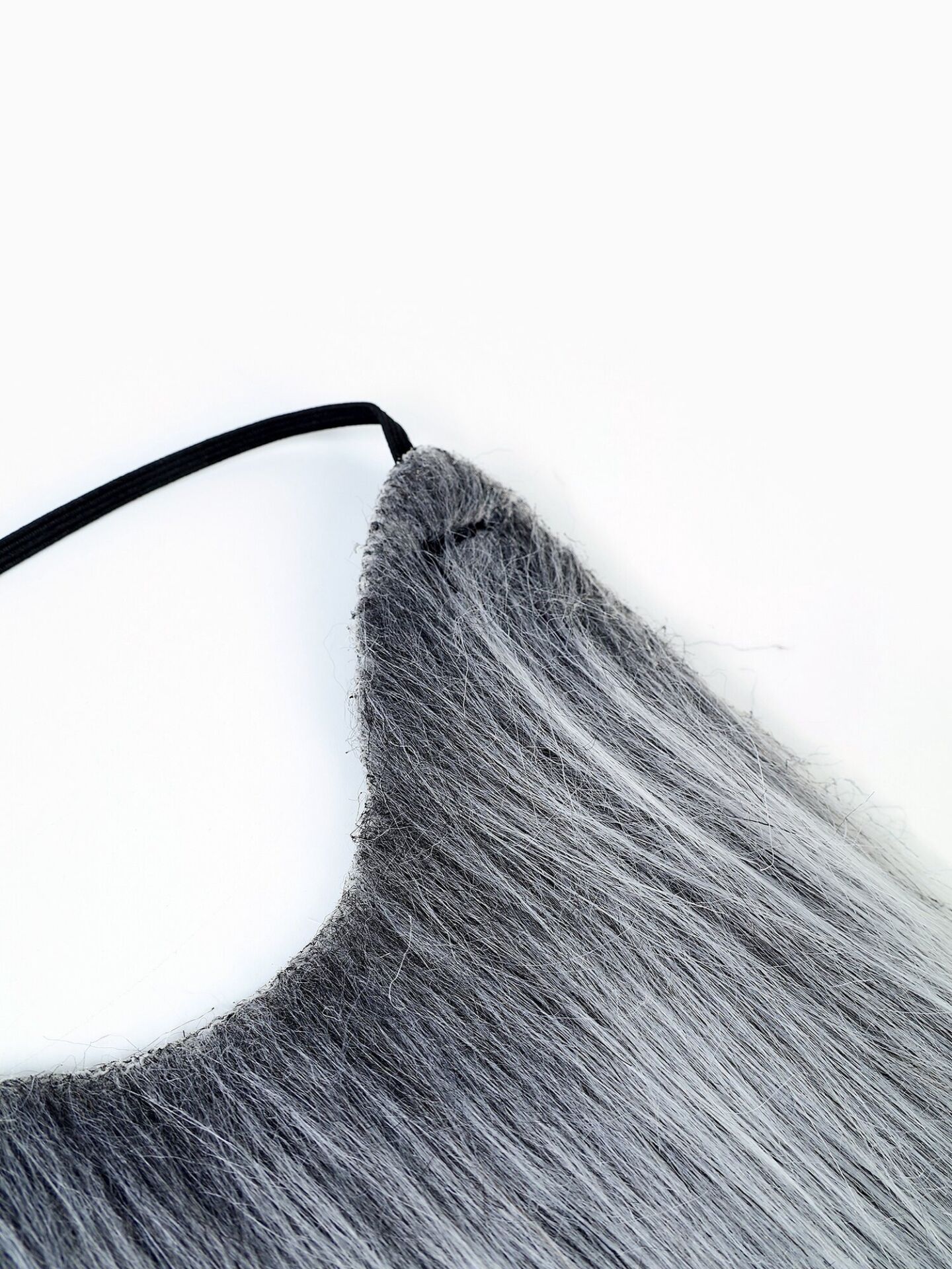 Gri Renk Lastikli Uzun Takma Sakal 40 cm